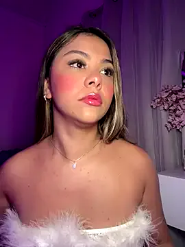 AurenLys – webcam model profile photo Image 14