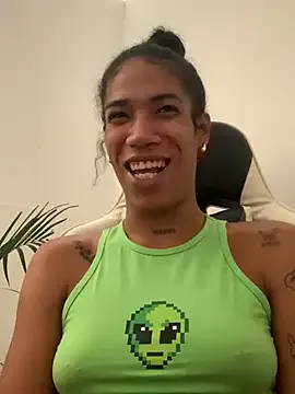 Jusufa – webcam model profile photo Image 17