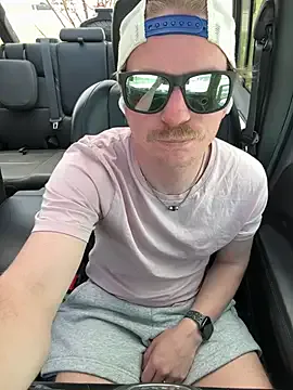 CandyPurple – webcam model profile photo Image 2