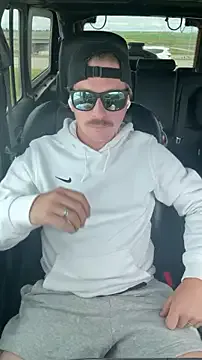 CandyPurple – webcam model profile photo Image 6