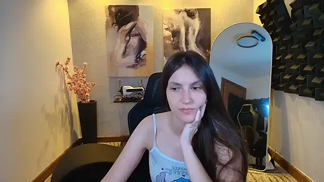 ZaraKnox – webcam model profile photo Image 13