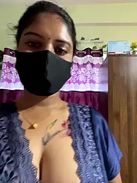 SexpertSindy – webcam model profile photo Image 3