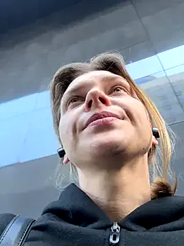 Cameron_April – webcam model profile photo Image 9