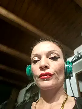 vampvanna23 Image 3