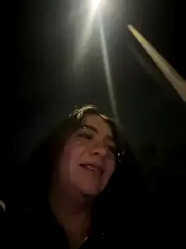 SunnyGloww – webcam model profile photo Image 8