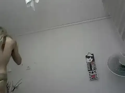 SaraBearXOXO – webcam model profile photo Image 15