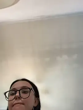 Heyjezelle – webcam model profile photo Image 5