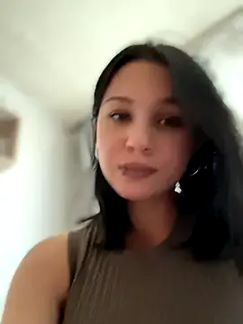 Heyjezelle – webcam model profile photo Image 8