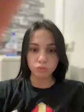 Heyjezelle – webcam model profile photo Image 9