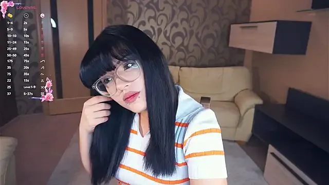 KatBigBum – webcam model profile photo Image 11