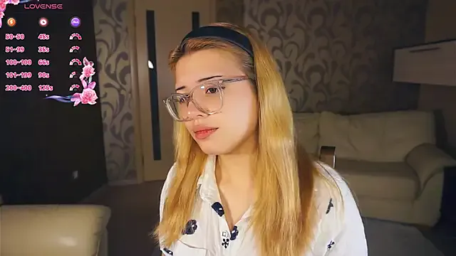 KatBigBum – webcam model profile photo Image 9