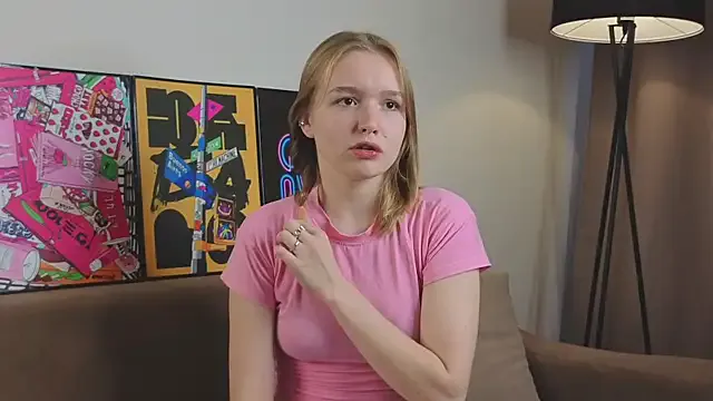 DaisyBloomX – webcam model profile photo Image 8