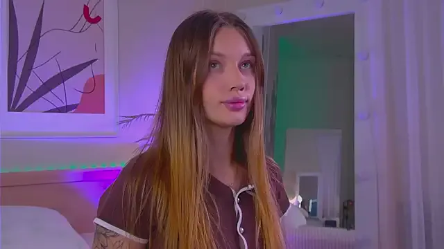 vkristalper – webcam model profile photo Image 9