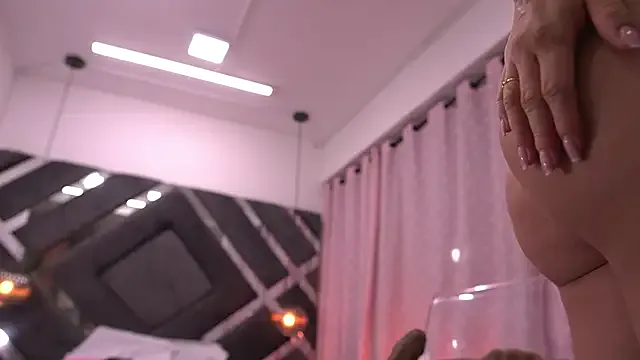 ElsieLondonxx – webcam model profile photo Image 8