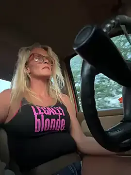 Iron_tous – webcam model profile photo Image 2