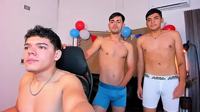 JadeHillss – webcam model profile photo Image 10