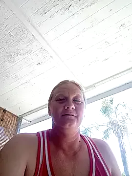 wetnwildforyou – webcam model profile photo