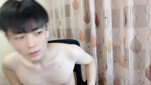 GouGou-111 – webcam model profile photo Image 8