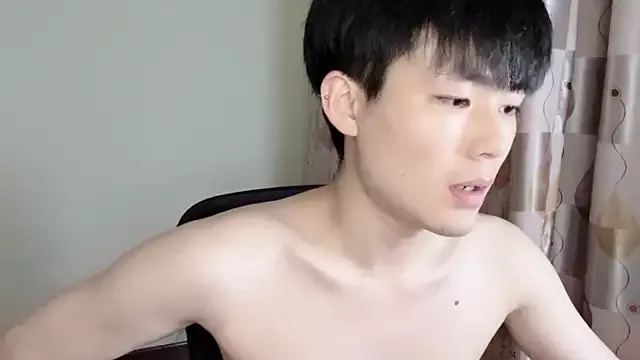 GouGou-111 – webcam model profile photo Image 9