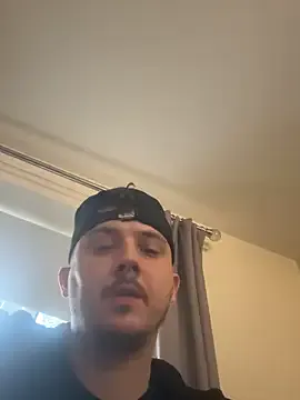 laura_collins – webcam model profile photo Image 4