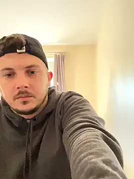 laura_collins – webcam model profile photo Image 6