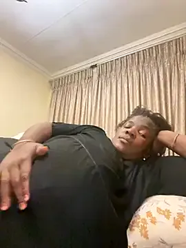 ElianJulian – webcam model profile photo Image 19