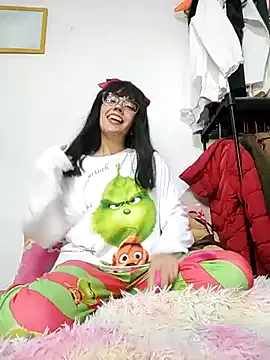 RidingChloe – webcam model profile photo Image 15