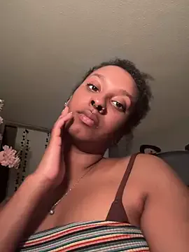 Your_Paris Profile Image