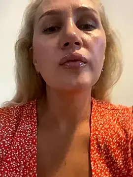 Shanelle2000 – webcam model profile photo Image 9