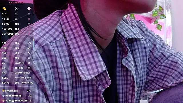 DeliaMarlow – webcam model profile photo Image 10