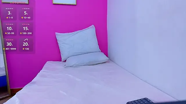 DeliaMarlow – webcam model profile photo Image 11