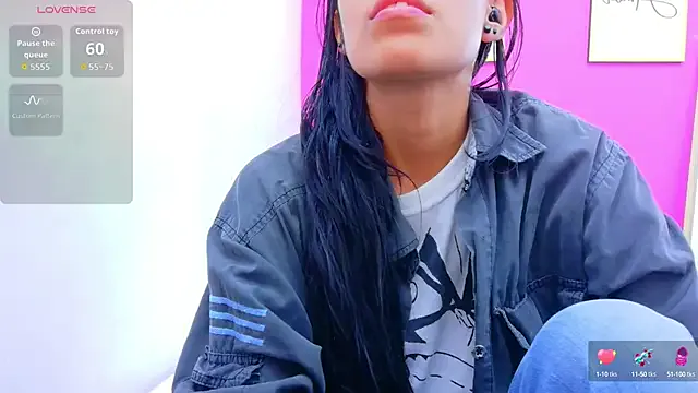 DeliaMarlow – webcam model profile photo Image 13