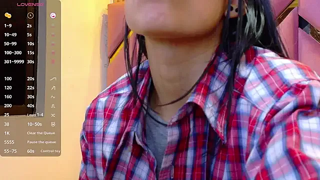 DeliaMarlow – webcam model profile photo Image 14