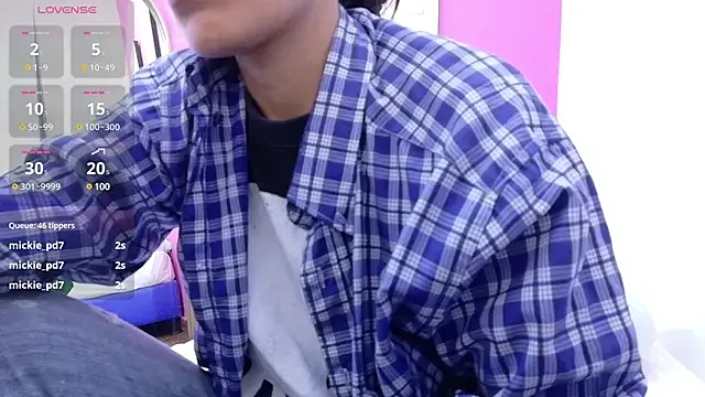 DeliaMarlow – webcam model profile photo Image 3