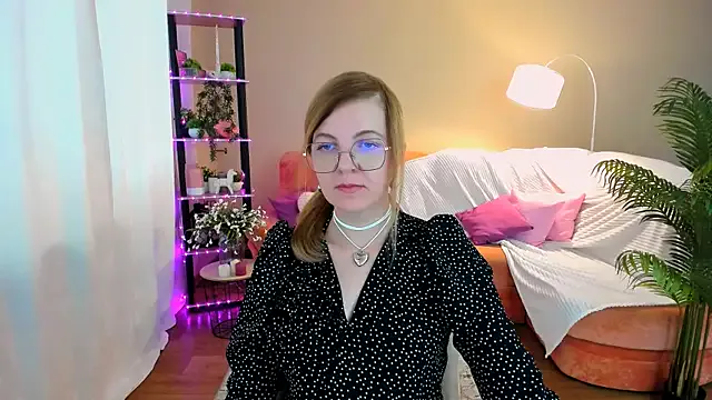 Bibabyblueeyes – webcam model profile photo Image 6