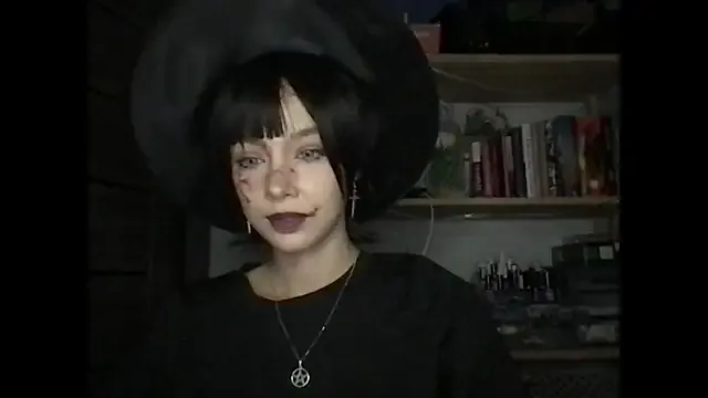 SecretsOfMiaFae – webcam model profile photo Image 15