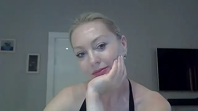 isabellaXclusive – webcam model profile photo Image 9
