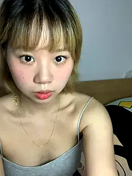 AthenaStar – webcam model profile photo Image 8
