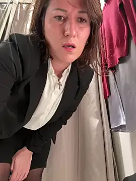 SunnyDesirexxx – webcam model profile photo Image 10