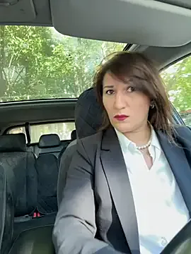 SunnyDesirexxx – webcam model profile photo Image 12