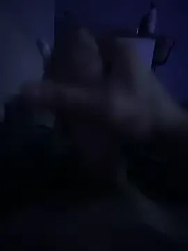 AmyRosi – webcam model profile photo Image 18